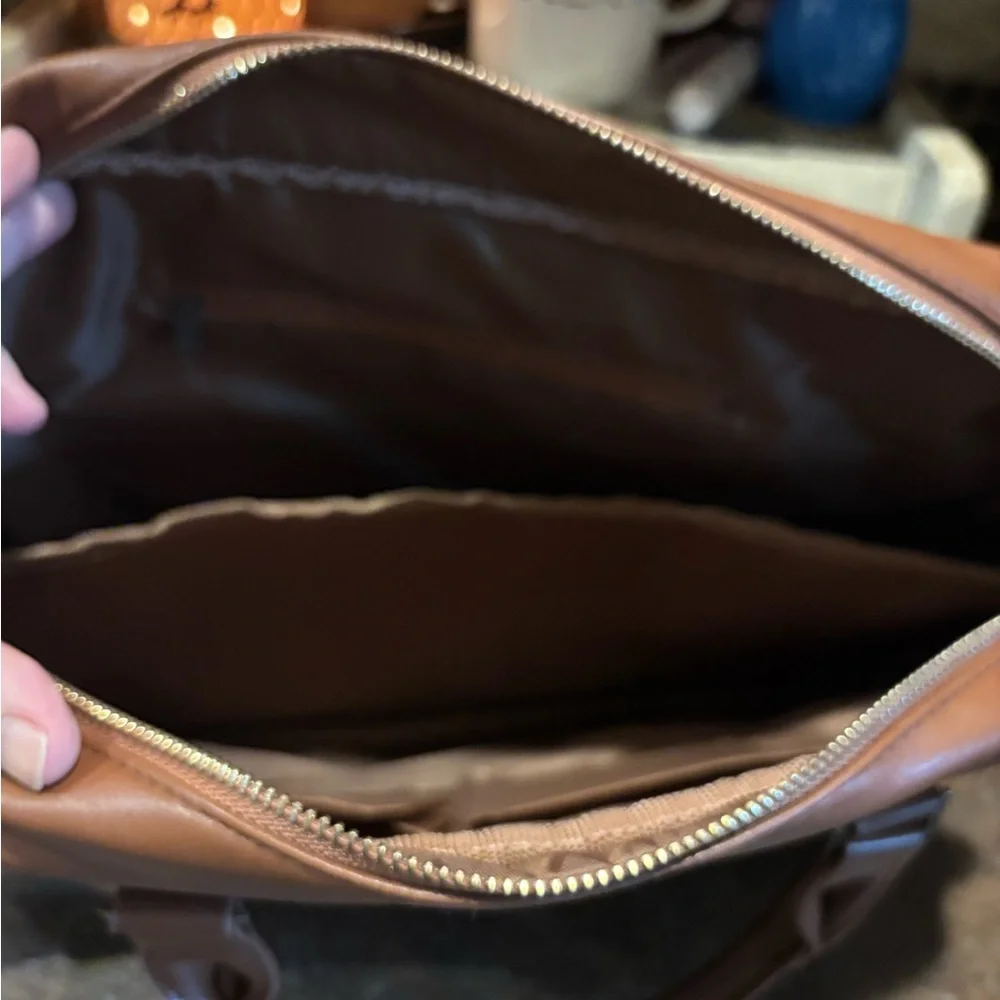 NWT Classic Tan brief case Bag